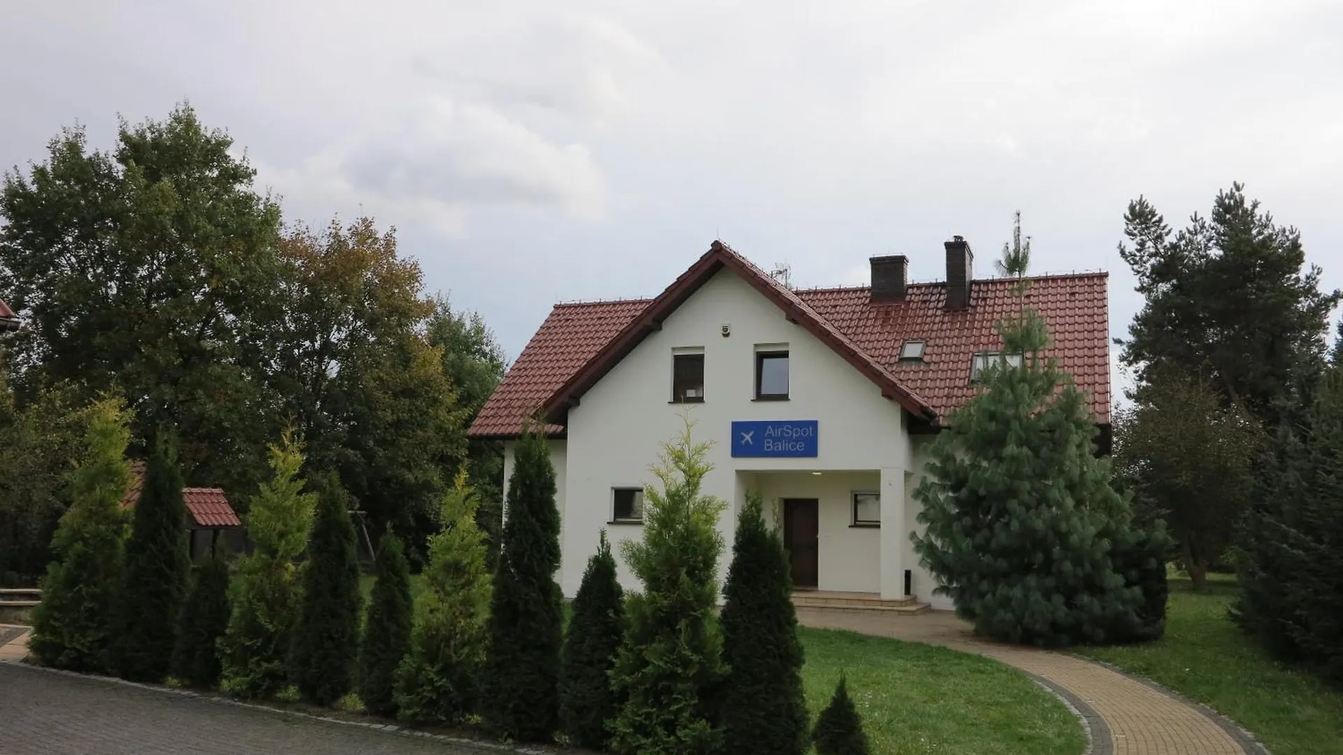 Airspot Balice Aparthotel Cholerzyn